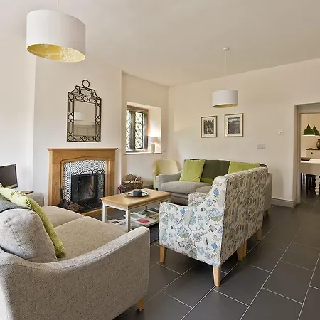 Swarthmoor Hall Country house *